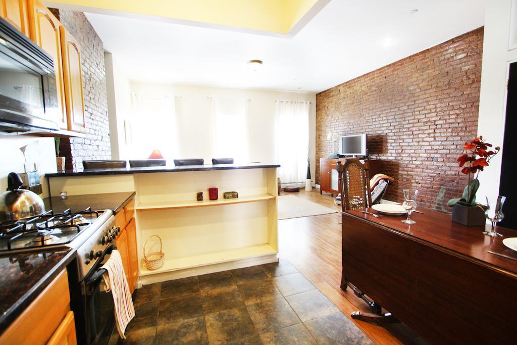 Luxury Living Suites Pangsapuri New York