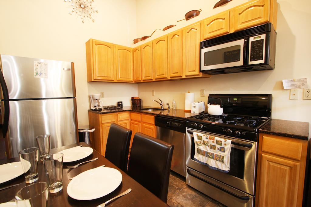 Luxury Living Suites Pangsapuri New York